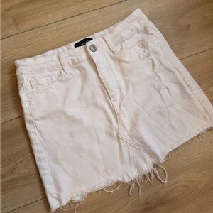 VERVET BY FLYING MONKEY White Distressed Mini Skirt